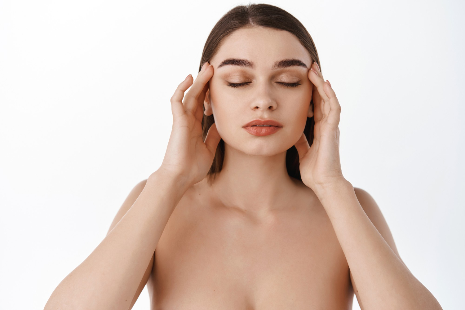 O esqualano possui alto potencial de hidratação, sendo muito utilizado nos cosméticos para a pele e o cabelo